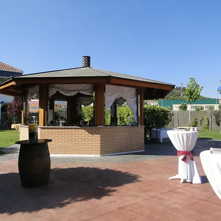 ホテル Ruta Del Duero La Cistérniga